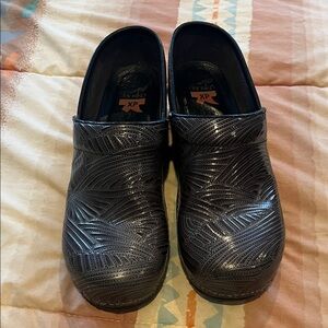 Dansko XP Black Textured Clogs